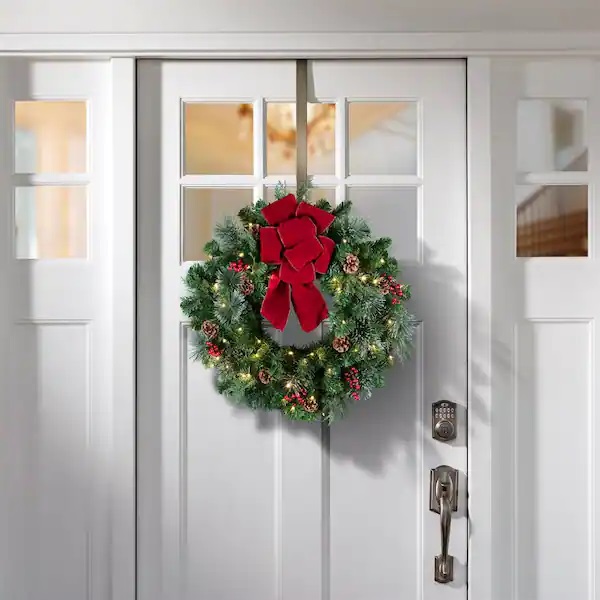Holiday Door Décor Recommendations